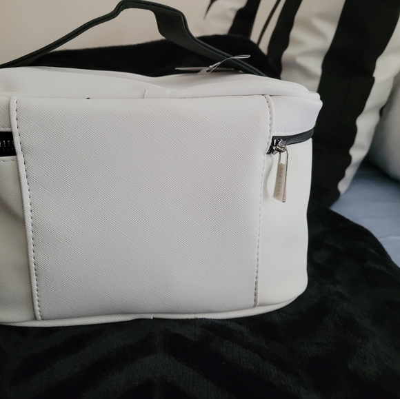 Rae Dunn Paris Cosmetic Bag - Picture 3 of 8